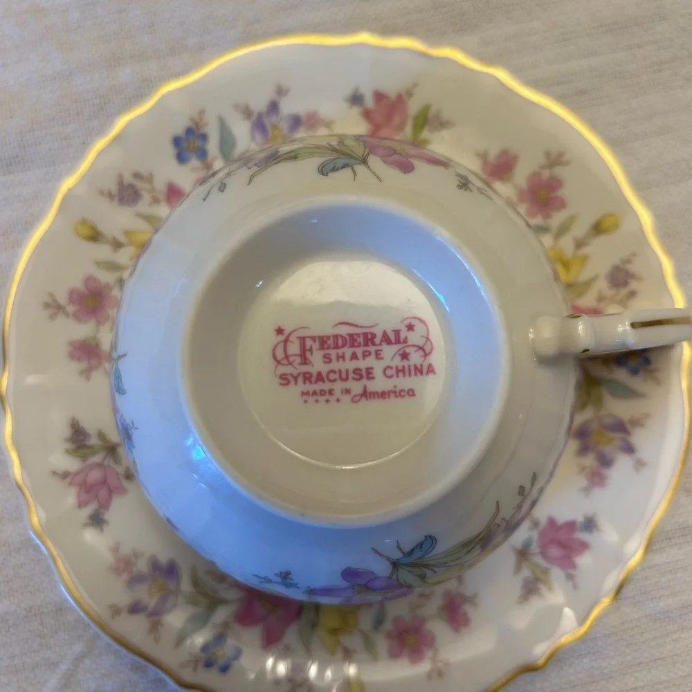 Vintage Federal Syracuse china tea cup and saucer in Briarcliff pattern. - Picture 4 of 6